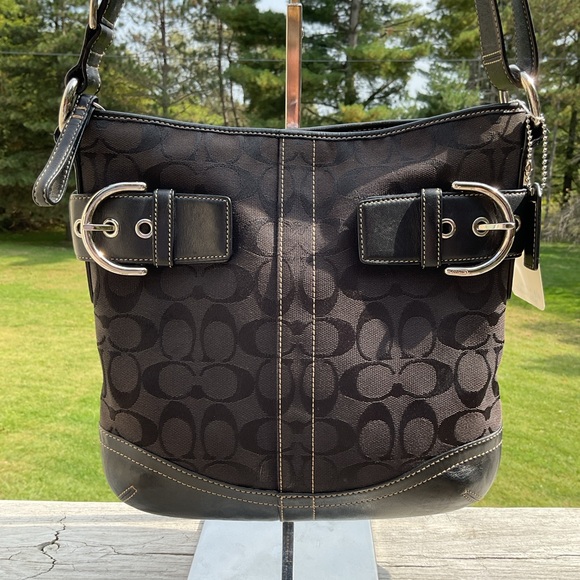 COACH Authentic Signature Black Jacquard & Leather Buckle Shoulder Bag EUC - Picture 1 of 15